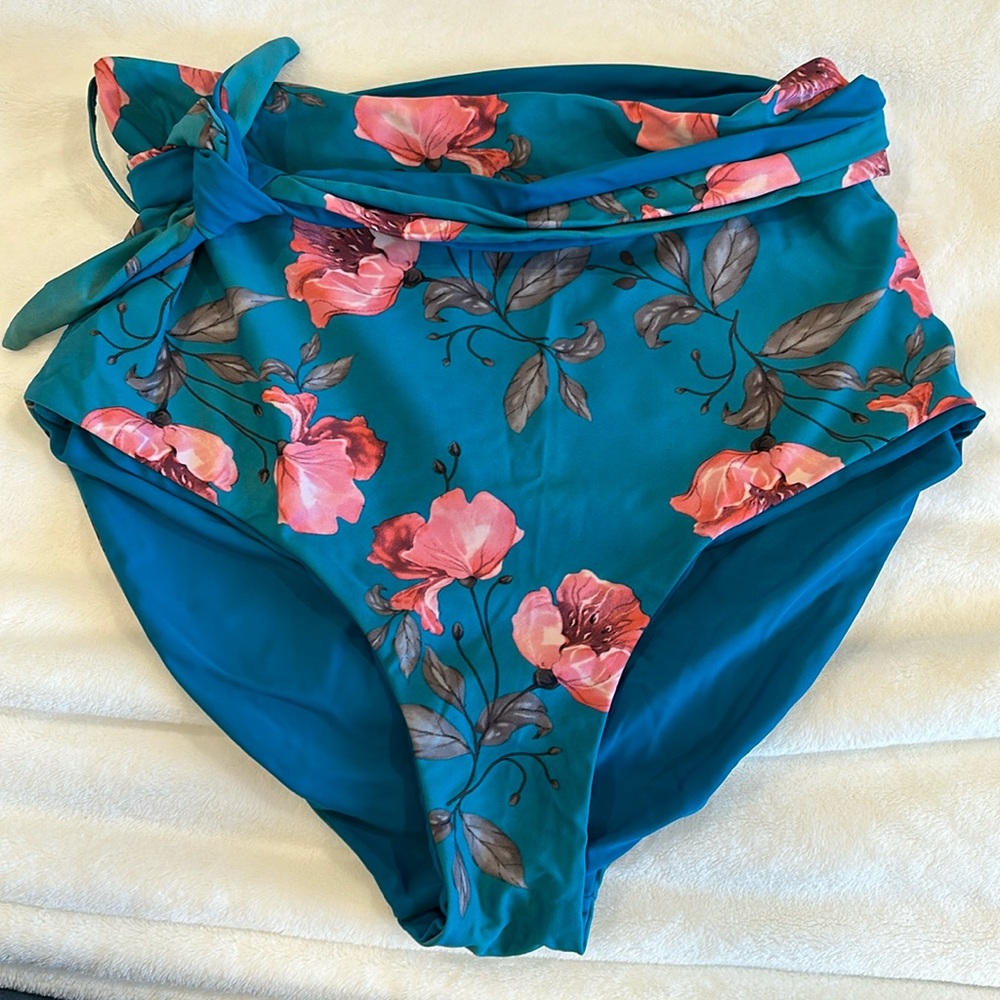 Womens reversible swim bottoms